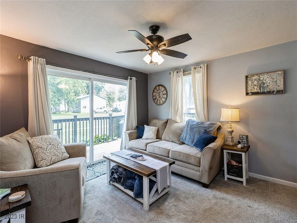 902 E Court Ave, Winterset, IA 50273 Zillow