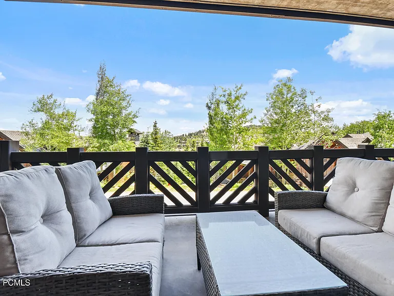 8680 Empire Club Dr — Photo 39