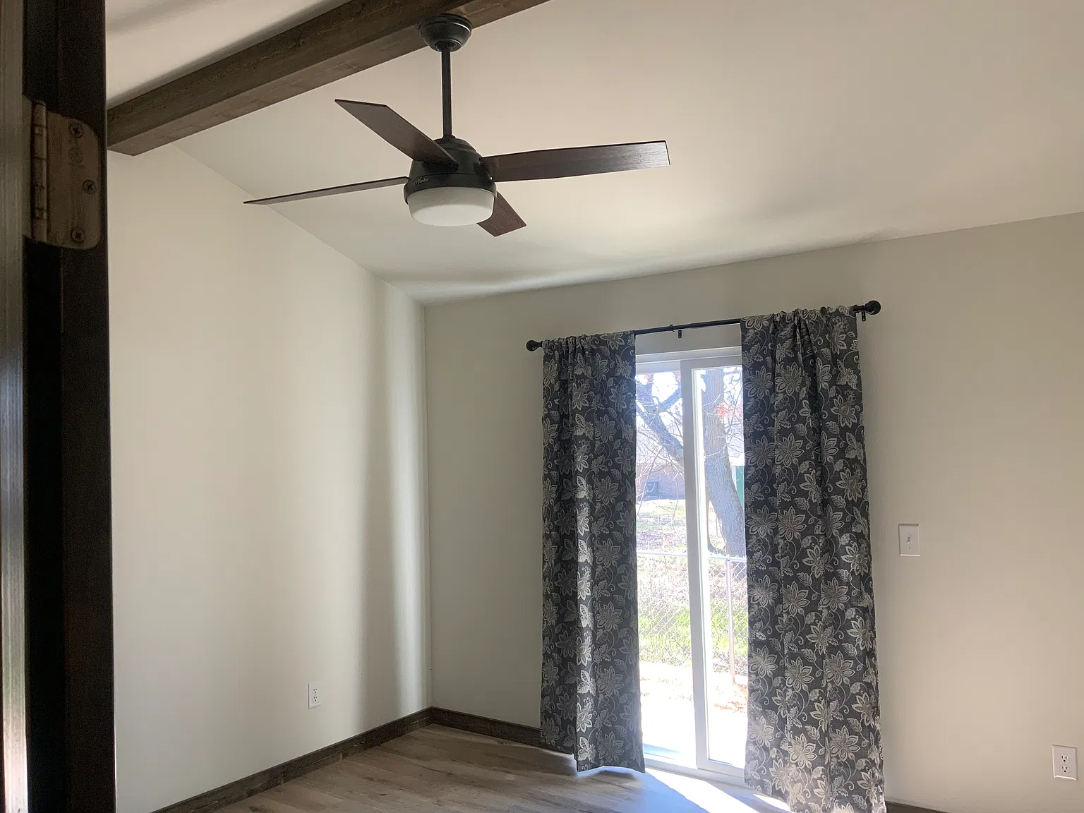 3 bed, 1048 sqft, $1,500 — Photo 2