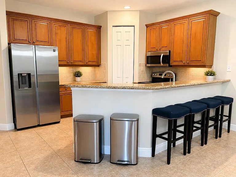 2200 Mariner Bay Blvd — Photo 9