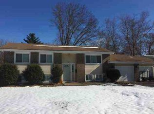 3216 W 85th St, Bloomington, MN 55431