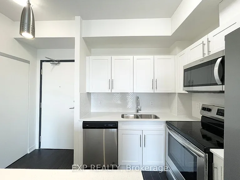 128 King St N #1606 — Photo 5