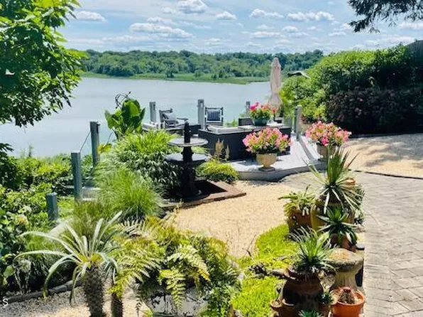 638 S Riverside Drive, Neptune Township, NJ 07753