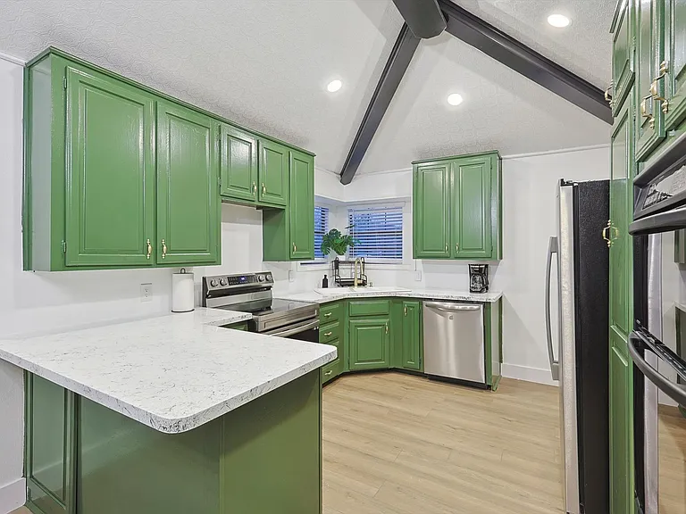 609 Arbor Creek Dr — Photo 23