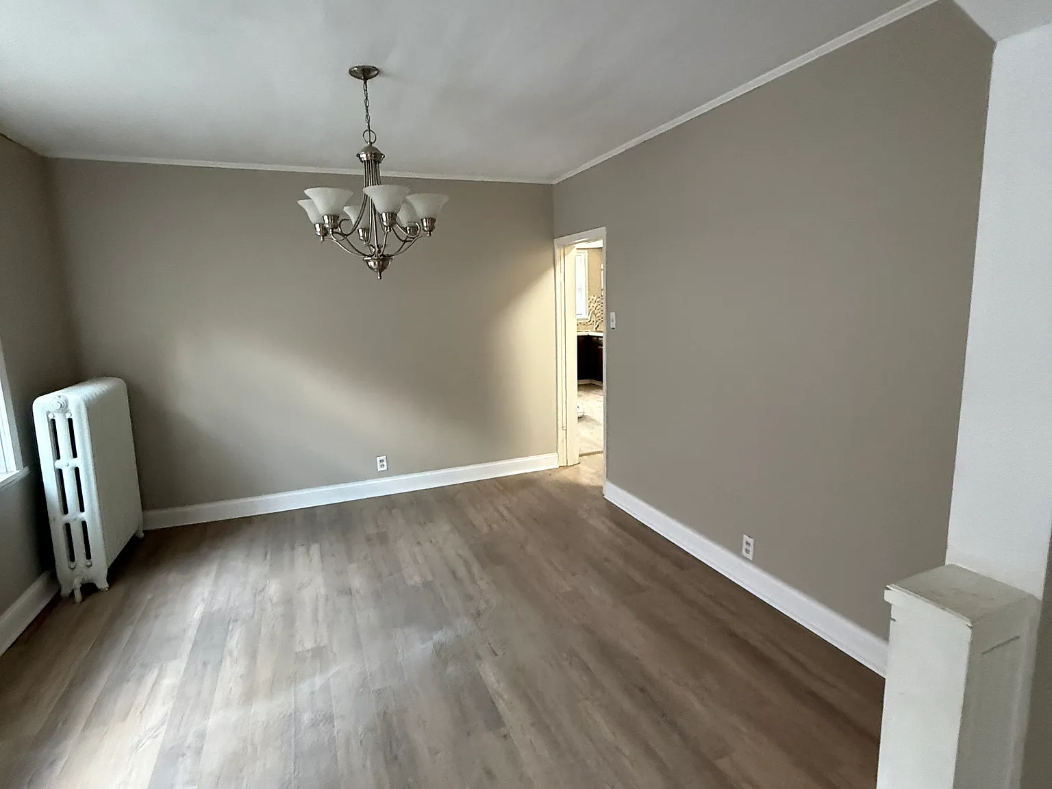 1 bed, 800 sqft, $1,150 — Photo 4