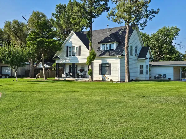 409 Franklin Ave, Panhandle, TX 79068