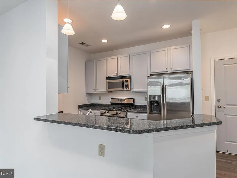 2655 Prosperity Ave #415 — Photo 25