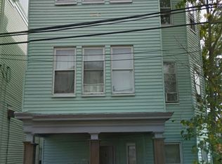 9 Lynn St, Chelsea, MA 02150