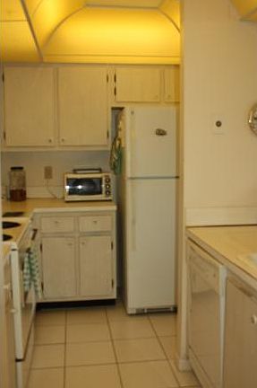 3rd image of 573 Seaview Ct