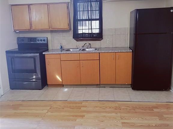 3rd image of 5530 Gatewood Ave #B