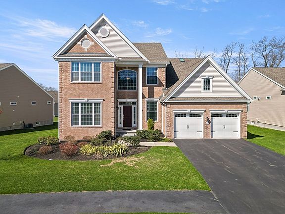 2nd image of 23 Sequoia Dr #23