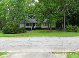 4624 Ridge Dr, Winston, GA 30187