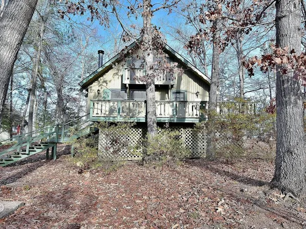 13 Saint Moritz Dr, Pine Mountain, GA 31822