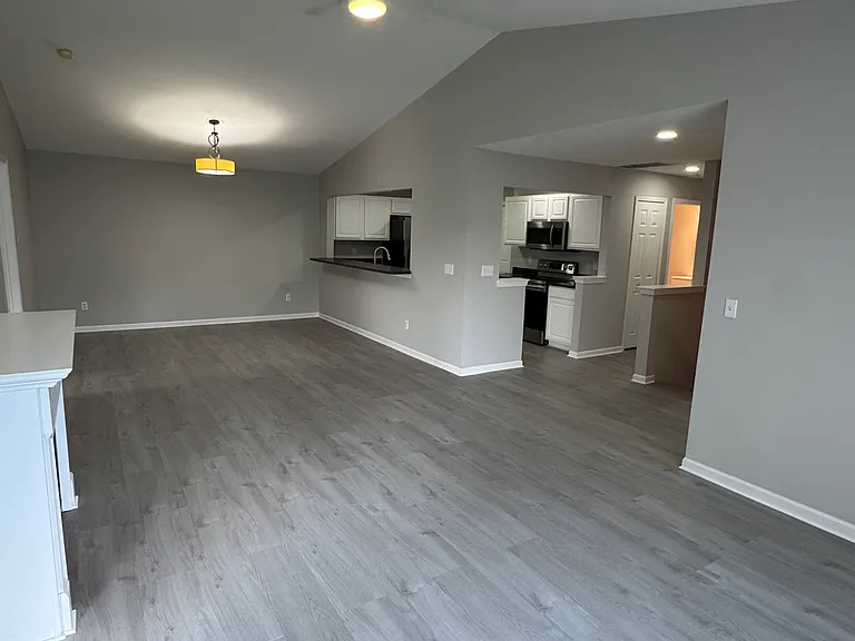 16364 Dominion Dr — Photo 6
