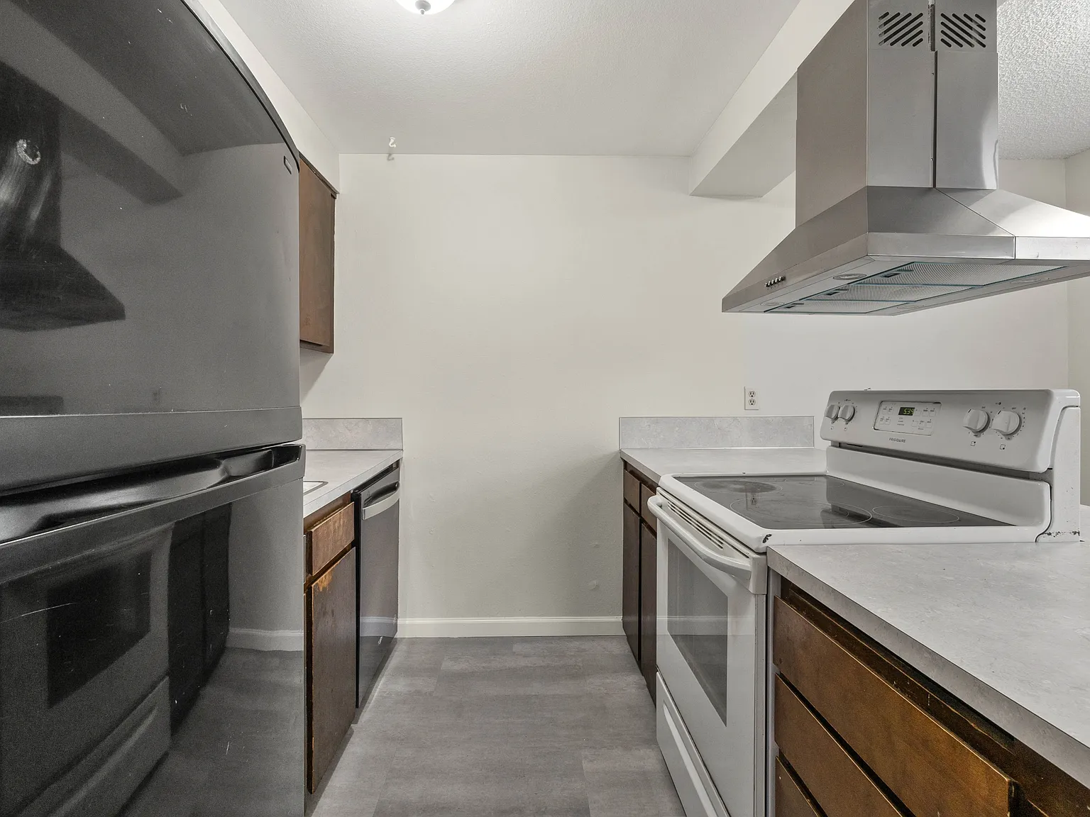 325 North 29th Avenue - A — Photo 3