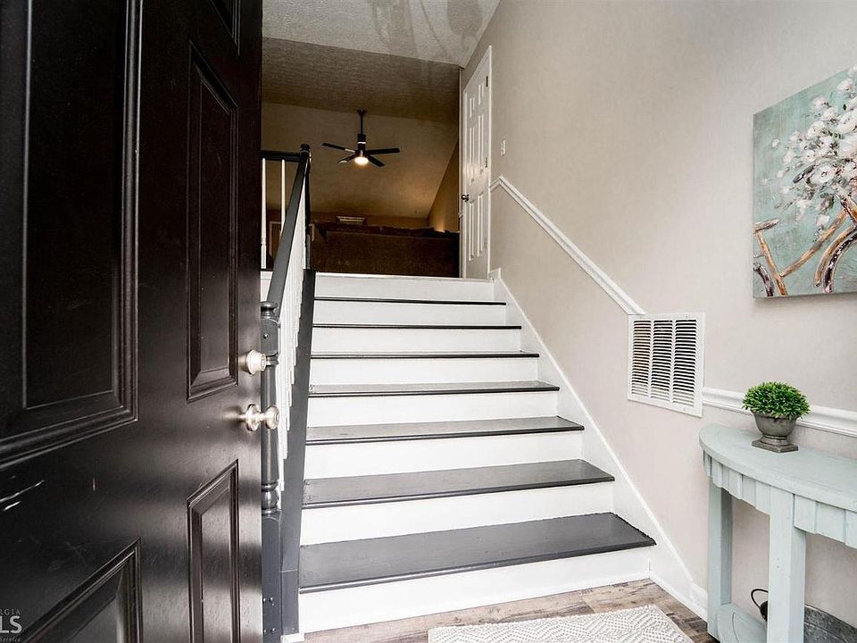 1st image of 2759 Sterling Dr