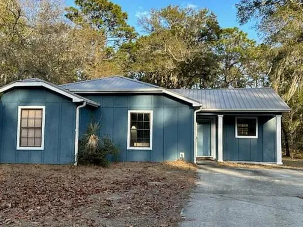 206 Middle Rd, Beaufort, SC 29907