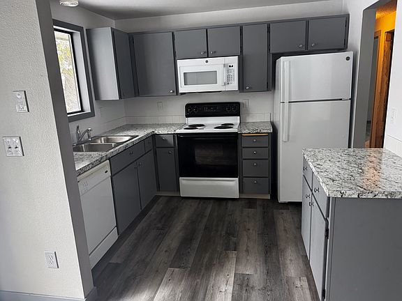 4th image of 4115 N Abbey Rd #A