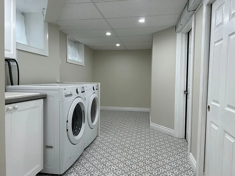 2415 Edith Ave — Photo 21
