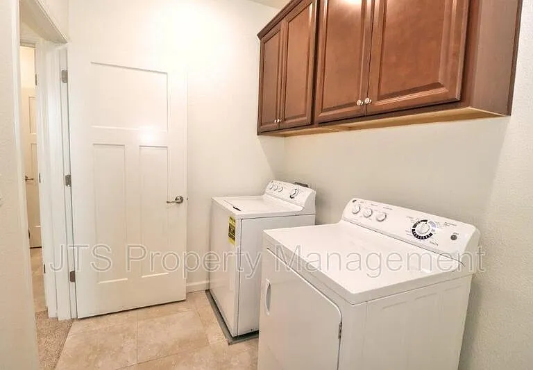 5122 Mossy Stone Way — Photo 71
