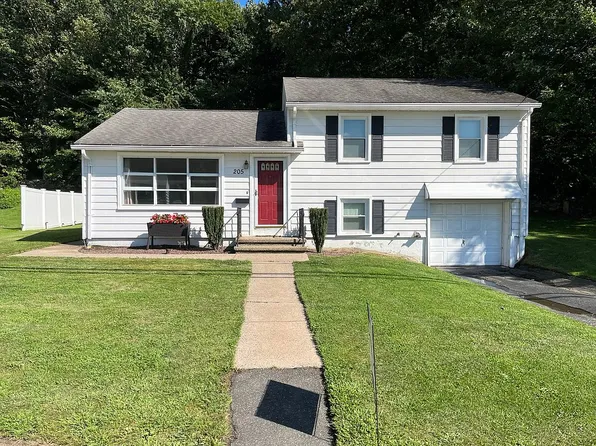 205 Peach Orchard Rd, Waterbury, CT 06706