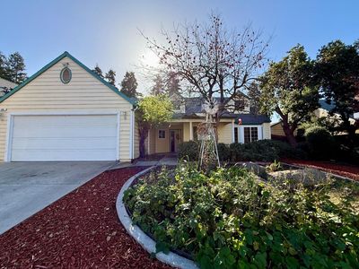 590 W El Paso Ave, Clovis, CA, 93611