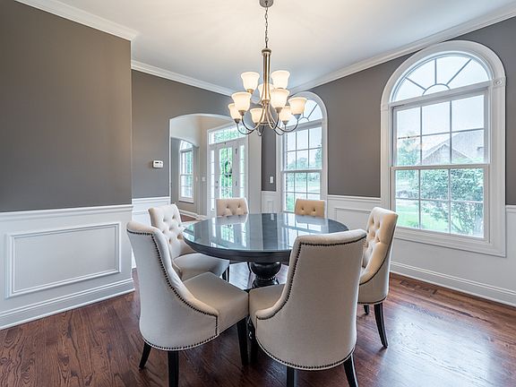 5th image of 25625 Sunnymere Ct