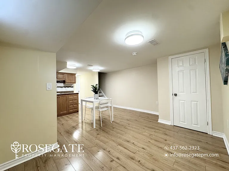 40 Chryessa Ave #2 — Photo 6