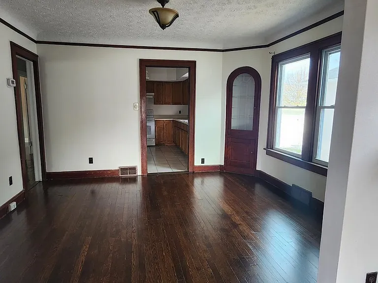 6714 Theota Ave — Photo 6