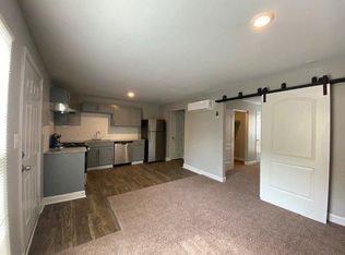 414 Hillside Dr, Independence, MO 64050