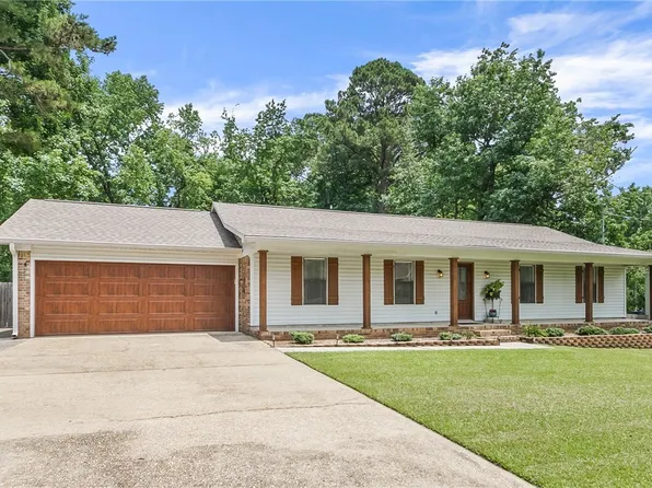 13571 Date St, Northport, AL 35475
