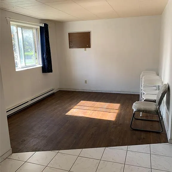 3044 Sandwich St #302 — Photo 6