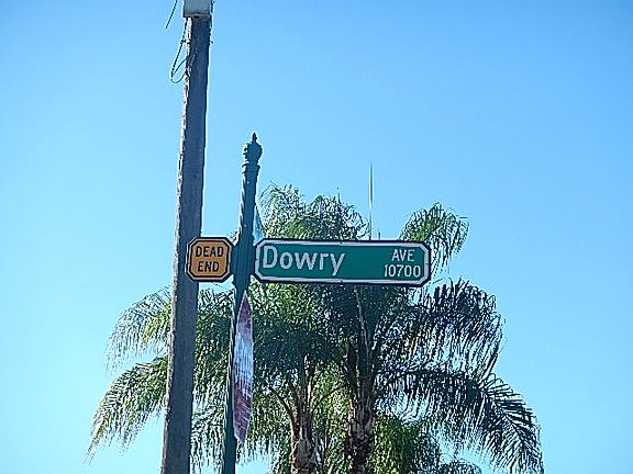 5th image of 10708 Dowry Ave