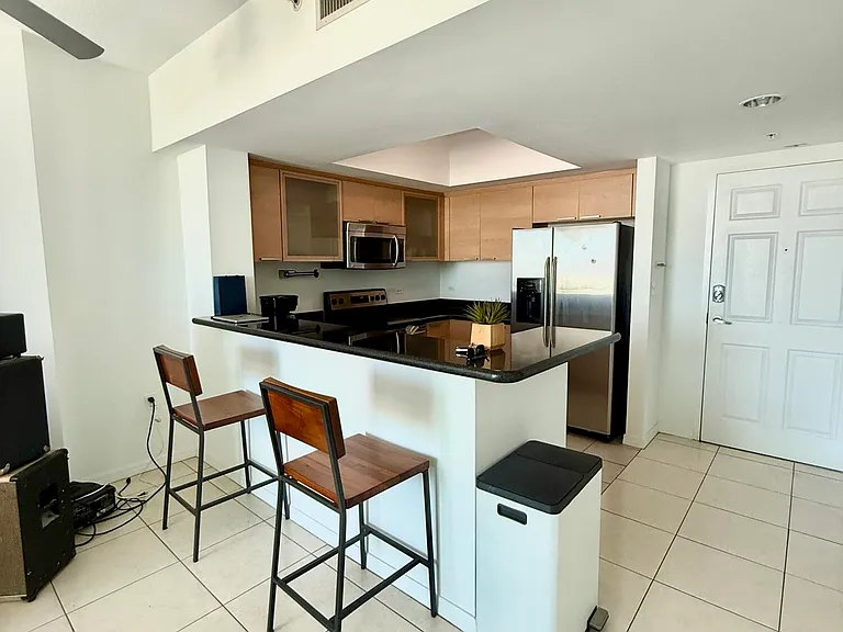 140 S Dixie Hwy #905 — Photo 11