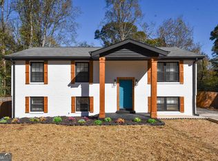 6840 Maddox Rd, Morrow, GA 30260