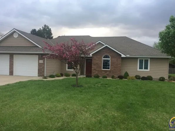 306 Dorothy St, Olpe, KS 66865