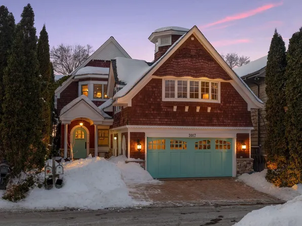 2017 Arbor Ln, Mound, MN 55364