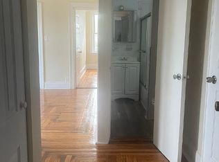 945 Hollywood Ave, Bronx, NY 10465
