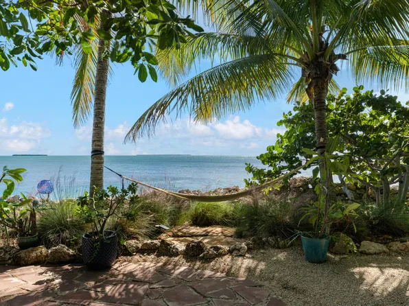 755 Sawyer Dr, Cudjoe Key, FL 33042