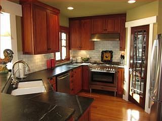 2nd image of 752 N 2nd St