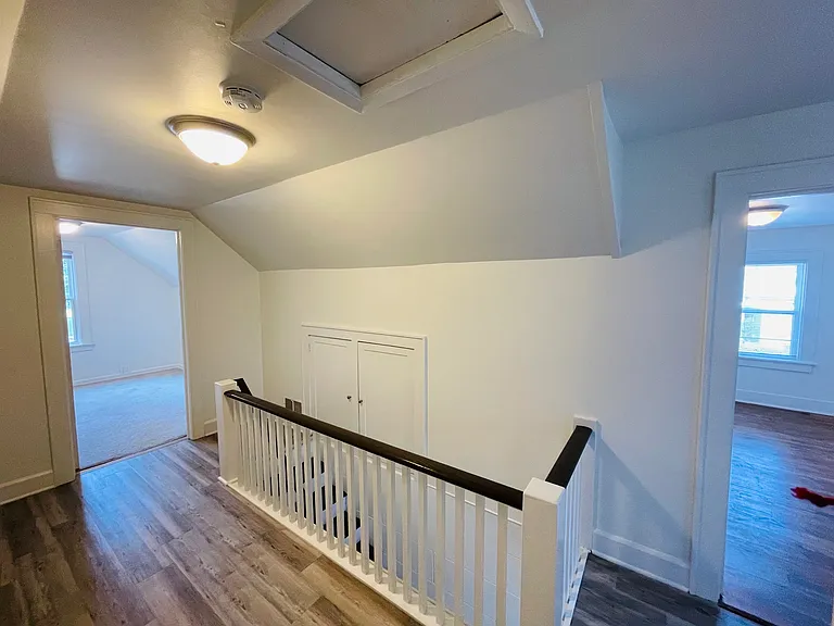 1323 Leonard St NE — Photo 37