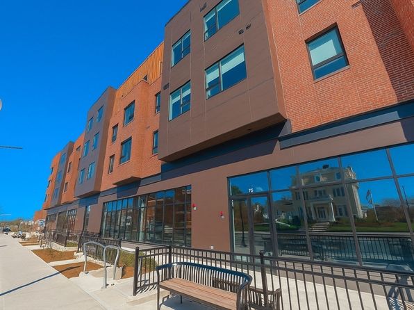 45 W Central St #405