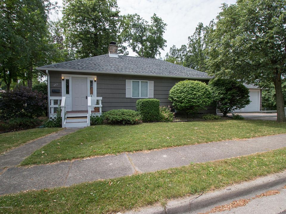1st image of 445 Highland Ave