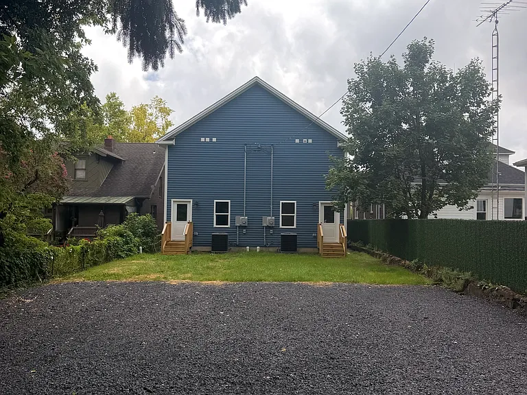 216 S Georgia Ave — Photo 29