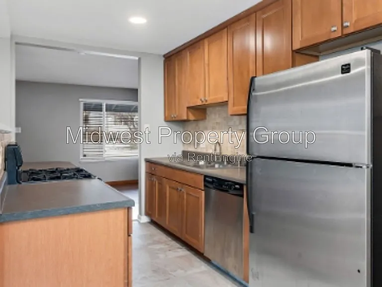 1128 Saratoga Dr — Photo 8