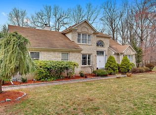 6 Ilana Ln, New City, NY 10956