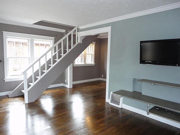 3rd image of 615 Gerald Ave