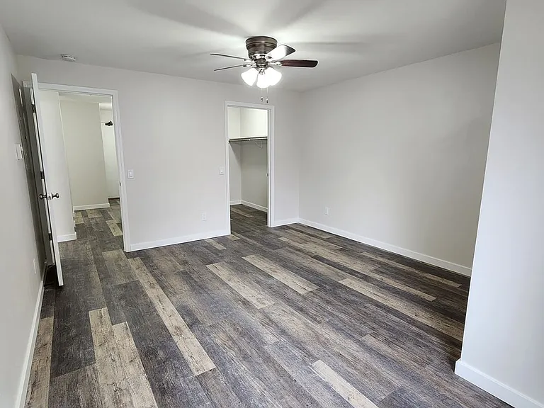 Orchard Village Apartments — Photo 116