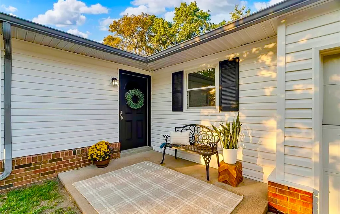 Building Photo - 4172 Lisieux Ln