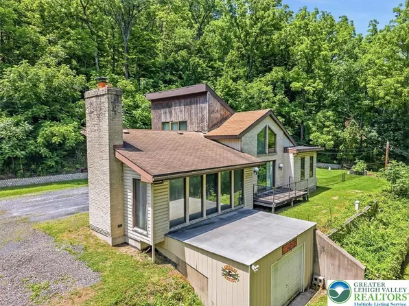 5340 2nd St, Whitehall, PA 18052